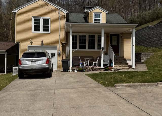 Property at 282 Lake Floyd, Bristol, WV 26332, 3 beds, 1.5 baths