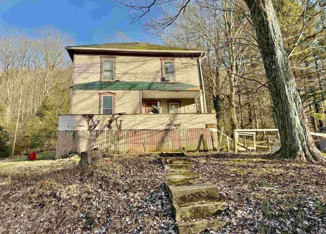 Property at 324 Rose St, Mannington, WV 26582, 3 beds, 1 bath