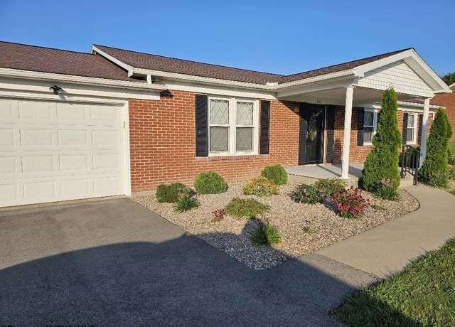 Property at 124 Fairlawn Dr, Buckhannon, WV 26201, 2 beds, 2 baths