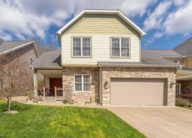 Property at 12 French Quarters Dr, Morgantown, WV 26505, 4 beds, 2.5 baths