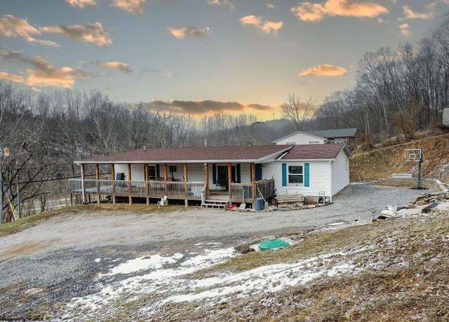 Property at 1 Rock Un, Fairmont, WV 26554, 3 beds, 2 baths
