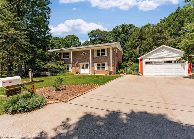 Property at 12 Woodhaven Ln, Fairmont, WV 26554, 4 beds, 3 baths