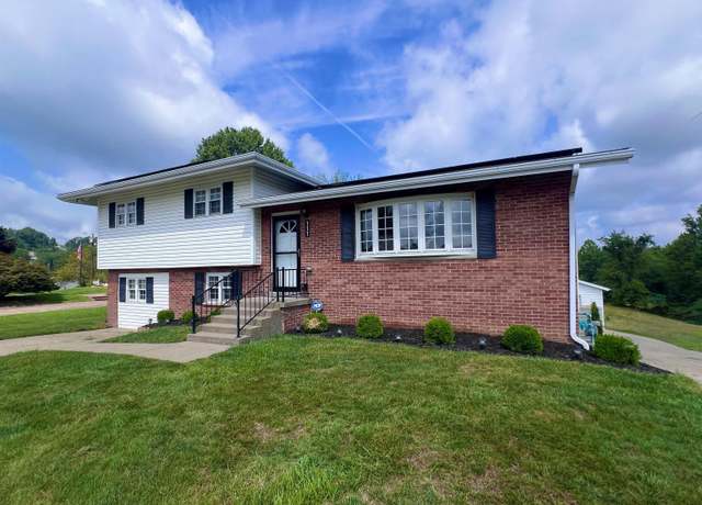 Property at 111 Golf, Fairmont, WV 26554, 4 beds, 2.5 baths