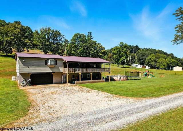 Property at 650 Sam Cavins Rd, West Union, WV 26456, 3 beds, 3 baths