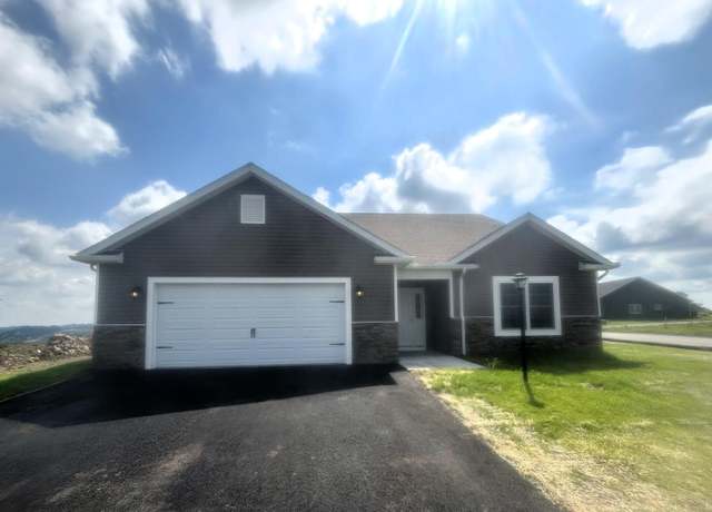 Property at 4 Hawk Sta, Fairmont, WV 26554, 3 beds, 2 baths