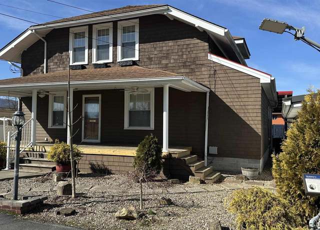 Property at 280 Main St, Beverly, WV 26253, 5 beds, 2.5 baths