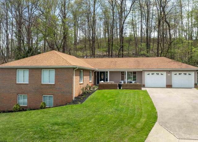 Property at 230 Poplar, Morgantown, WV 26505, 5 beds, 3.5 baths