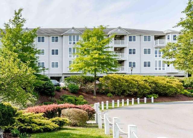 Property at 231 Fountain Vw, Morgantown, WV 26505, 2 beds, 2 baths