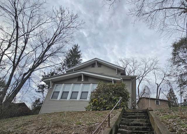 Property at 933 Willey St, Morgantown, WV 26505, 3 beds, 1 bath