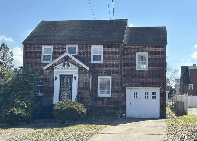 Property at 527 Milford St, Clarksburg, WV 26301, 3 beds, 1.5 baths