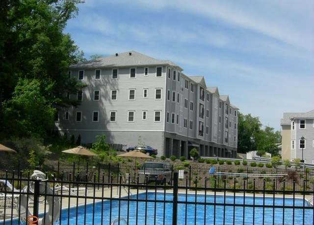 Property at 418 Fountain Vw, Morgantown, WV 26505, 2 beds, 2 baths
