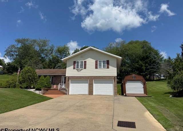 Property at 125 Daisy St, Kingwood, WV 26537, 4 beds, 2.5 baths