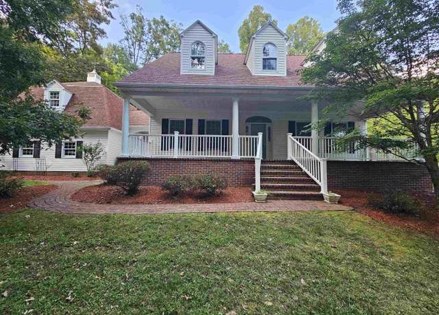 Property at 853 Meadowdale, Fairmont, WV 26554, 3 beds, 2 baths