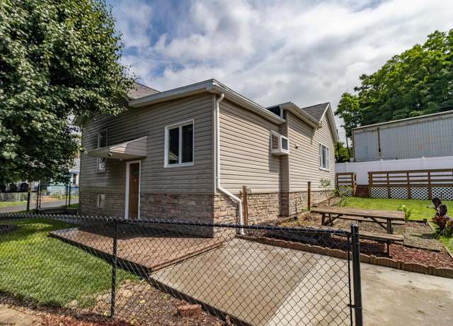Property at 42 Crummitt Ln, Clarksburg, WV 26301, 2 beds, 2 baths