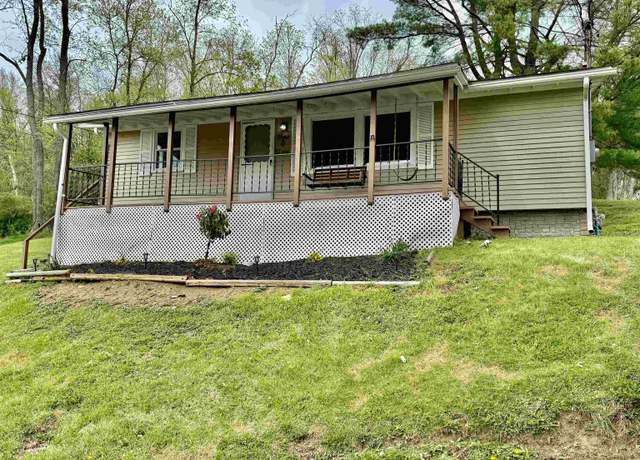Property at 905 Marion Ave, Fairmont, WV 26554, 3 beds, 1 bath