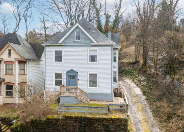Property at 208 Logan, Morgantown, WV 26501, 6 beds, 3 baths