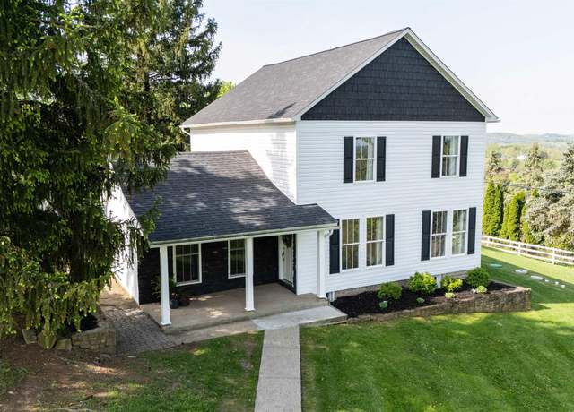 Property at 674 Pleasant Hl, Morgantown, WV 26508, 4 beds, 2.5 baths
