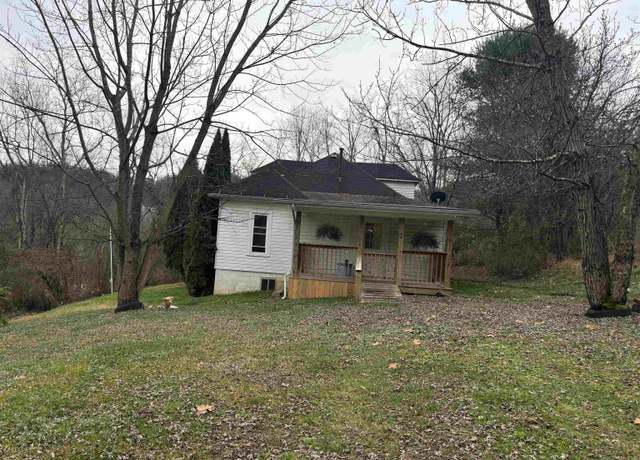 Property at 2 Lynch St, Reynoldsville, WV 26422, 3 beds, 1 bath