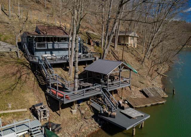 Property at 540 Keller Ln, Morgantown, WV 26508, 2 beds, 1 bath