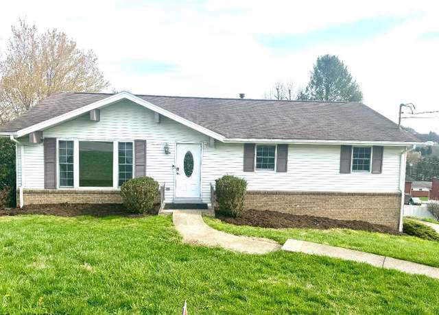 Property at 4 Overlook Dr, Bridgeport, WV 26330, 3 beds, 2.5 baths
