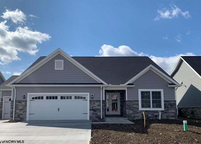 Property at 37 Angus, Fairmont, WV 26554, 4 beds, 3 baths