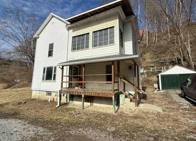 Property at 702 Pennsylvania, Fairmont, WV 26554, 3 beds, 2 baths