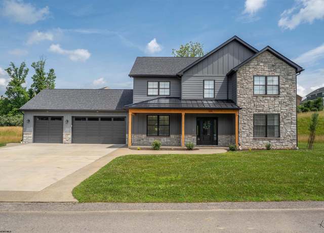 Property at 1105 Eagle Glenn Ct, Morgantown, WV 26508, 4 beds, 2.5 baths
