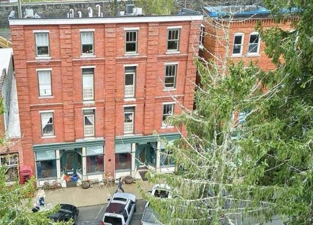 Property at 242 East Ave, Thomas, WV 26292, 1 bed, 1 bath