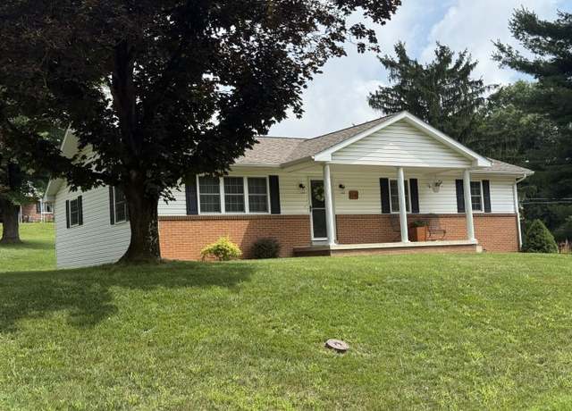 Property at 5242 W Veterans Memorial Hwy, Bridgeport, WV 26330, 3 beds, 2.5 baths