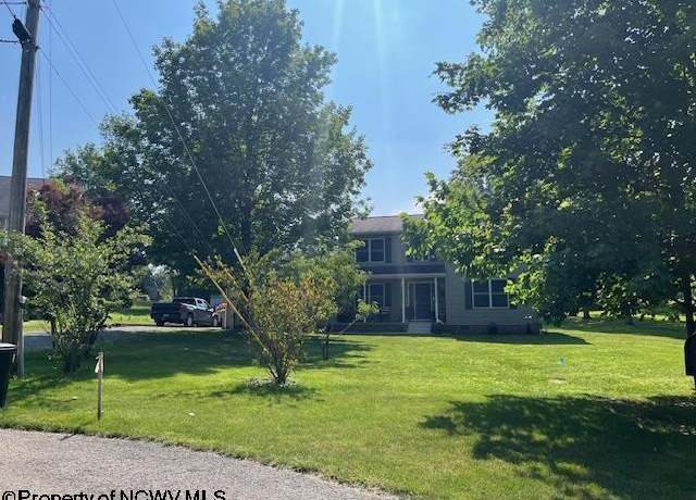 Property at 250 Deerfield, Kingwood, WV 26537, 3 beds, 2.5 baths