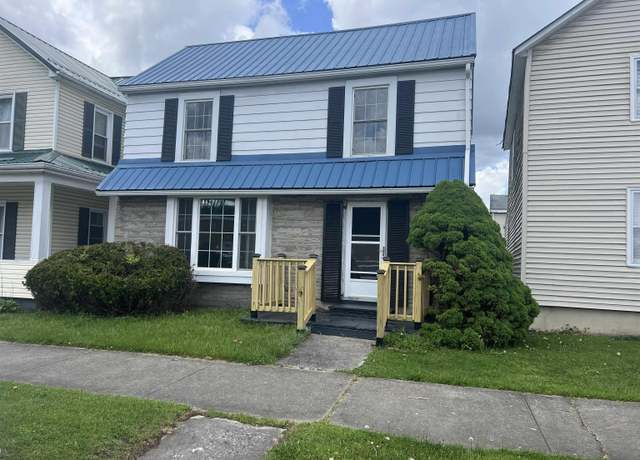 Property at 1416 S Davis Ave, Elkins, WV 26241, 3 beds, 1.5 baths
