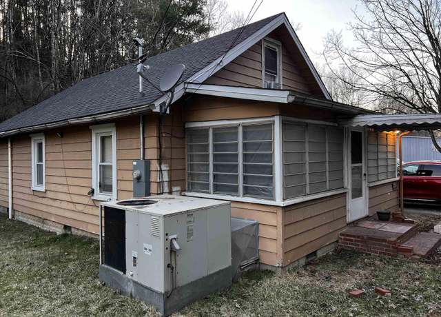 Property at 380 E Grafton Rd, Fairmont, WV 26554, 2 beds, 1 bath