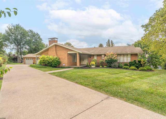 Property at 10 Kingston Dr, Morgantown, WV 26505, 3 beds, 3 baths