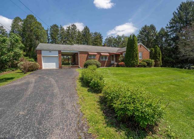 Property at 1060 Takoma St, Morgantown, WV 26505, 3 beds, 1.5 baths