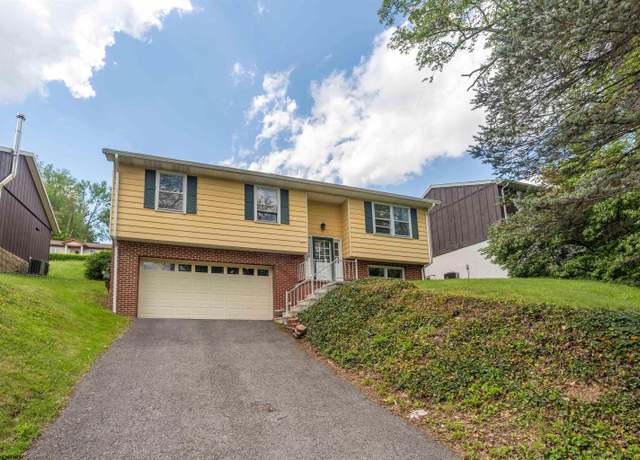 Property at 277 Randolph Rd, Morgantown, WV 26505, 3 beds, 2.5 baths