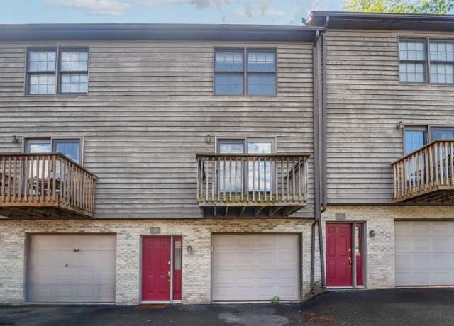 Property at 12 Silver Vw, Morgantown, WV 26508, 2 beds, 2.5 baths