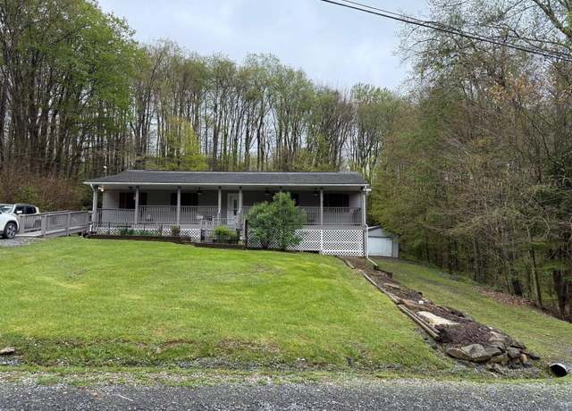 Property at 112 Hillside Dr, Thomas, WV 26292, 3 beds, 2 baths