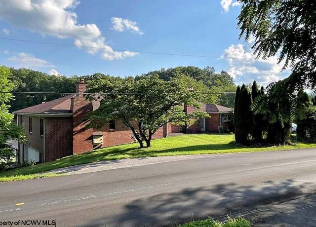 Property at 18 Lakeside Dr, Beverly, WV 26253, 3 beds, 2 baths