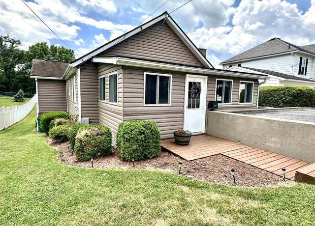 Property at 8067 Maple Ave, Stonewood, WV 26301, 2 beds, 1 bath
