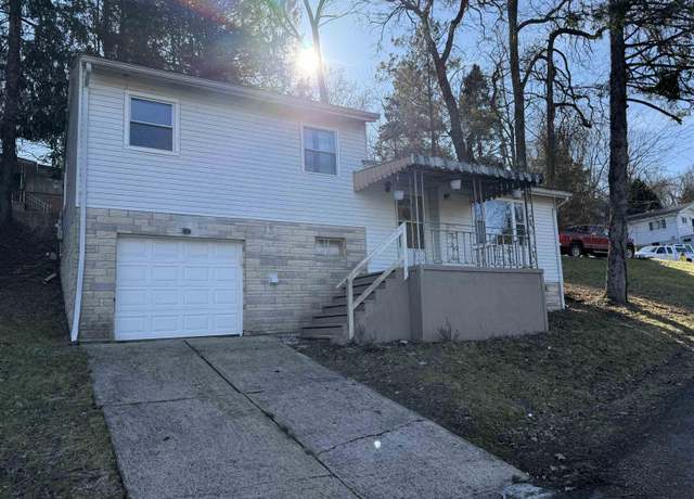 Property at 1008 Brookside, Fairmont, WV 26554, 3 beds, 1 bath