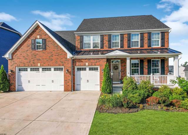 Property at 29 E Wind Trl, Morgantown, WV 26508, 4 beds, 4.5 baths