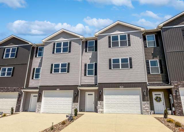 Property at 276 Red Oak Ln, Morgantown, WV 26501, 3 beds, 2.5 baths
