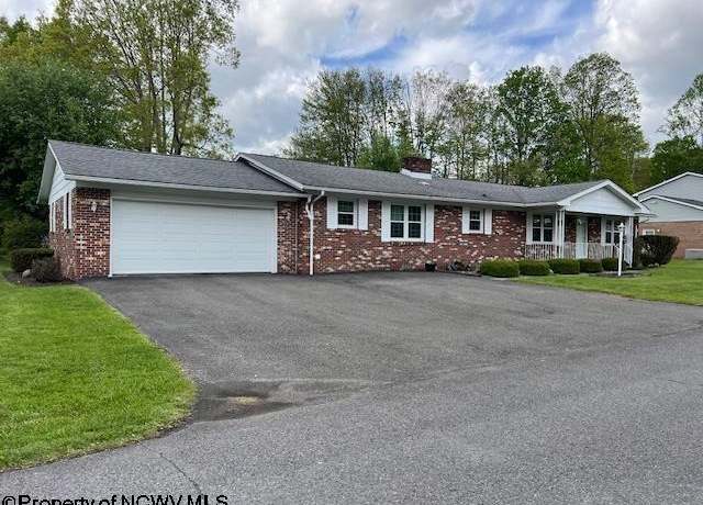 Property at 110 Sunset Dr, Elkins, WV, 3 beds, 2 baths