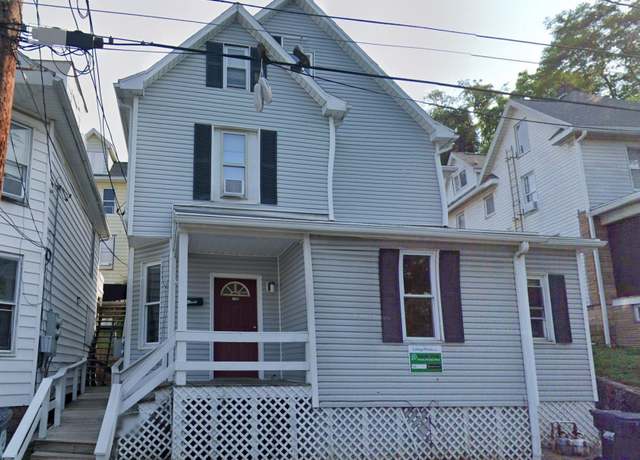 Property at 409 Forest Ave, Morgantown, WV 26505, 6 beds, 2 baths