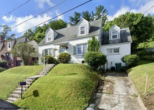 Property at 11 Davis Pl, Clarksburg, WV 26301, 3 beds, 2 baths
