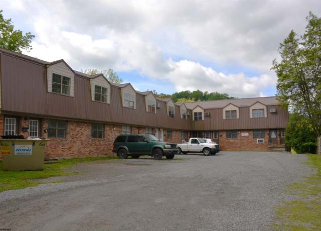 Property at 356 E 7th St, Weston, WV 26452, 12 beds, 6 baths