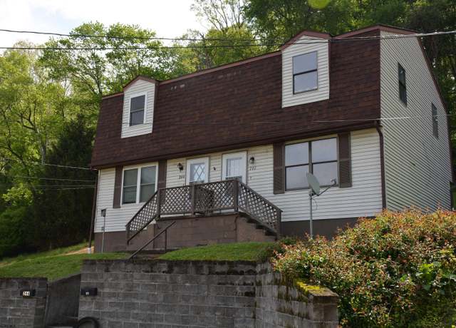Property at 242-244 Brown, Weston, WV 26452, 4 beds, 3 baths
