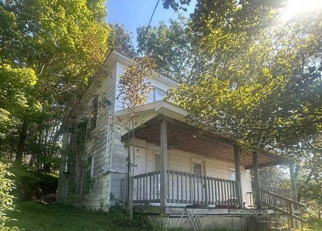 Property at 102 W High St, Terra Alta, WV 26764, 3 beds, 1 bath