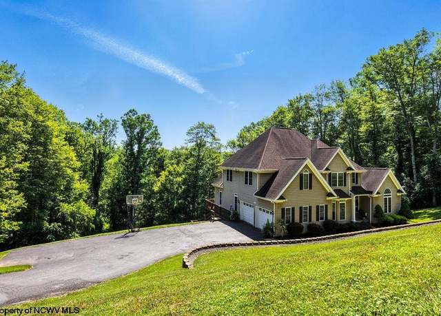 Property at 263 Pheasant Rdg, Bridgeport, WV 26330, 6 beds, 3.5 baths