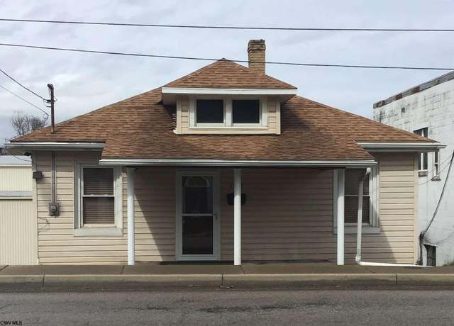 Property at 1138 S Speedway Ave, Fairmont, WV 26554, 2 beds, 1 bath